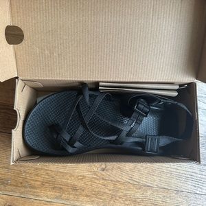 NWT Black Chacos ZX2 Classic | Women’s 9